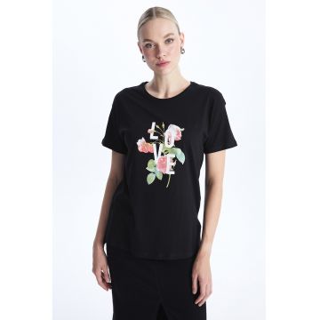 Tricou cu imprimeu text si floral