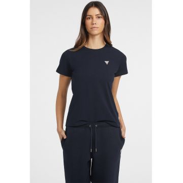 Tricou cu decolteu la baza gatului