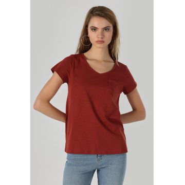 Tricou cu decolteu in V si buzunar aplicat pe piept