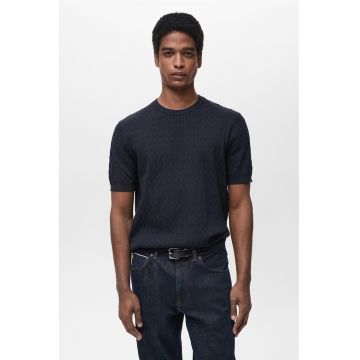 Tricou texturat cu decolteu la baza gatului