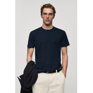Tricou slim-fit