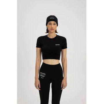 Tricou crop cu motive text - Negru