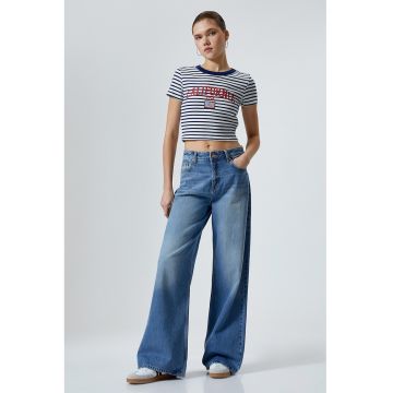 Tricou crop cu dungi