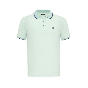 Tricou polo cu logo brodat discret