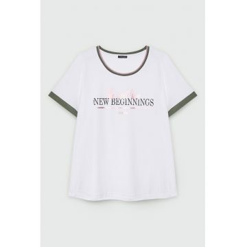 Tricou cu decolteu rotund si imprimeu text - Roz pastel - Alb optic - Verde feriga -