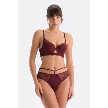 Sutien de dantela cu decupa
