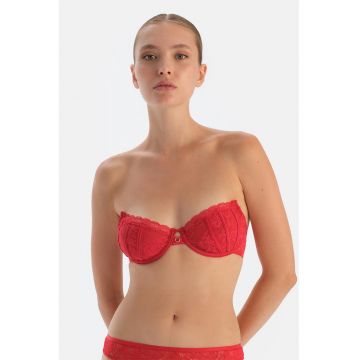 Sutien de dantela cu sustinere metalica