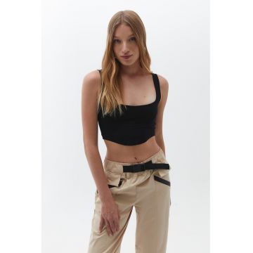 Top crop cu model uni