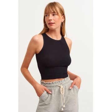Top crop cu model uni