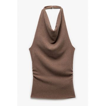 Top texturat cu decolteu halter