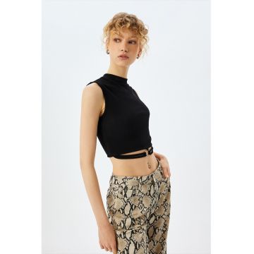Tricou crop fara maneci din amestec de bumbac