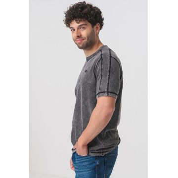 Tricou cu aspect decolorat