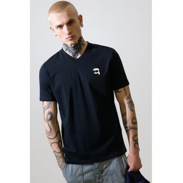 Tricou cu decolteu in V si logo
