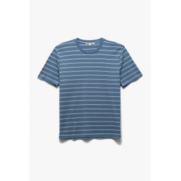 Tricou cu decolteu la baza gatului si model in dungi