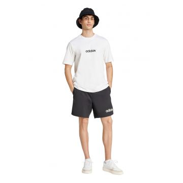 Tricou cu logo si decolteu la baza gatului