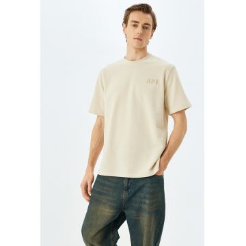 Tricou din bumbac cu decolteu la baza gatului