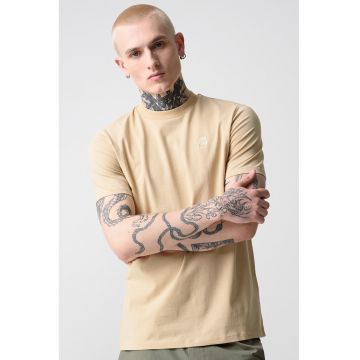 Tricou uni cu decolteu la baza gatului