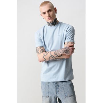 Tricou uni cu decolteu la baza gatului