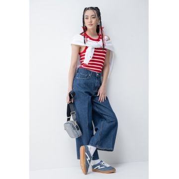 Top slim fit cu striatii