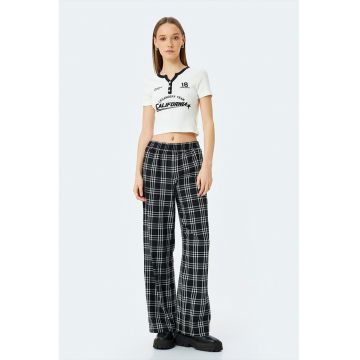 Tricou crop slim fit