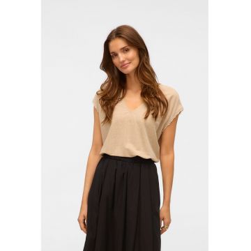 Tricou cu decolteu in V si maneci scurte