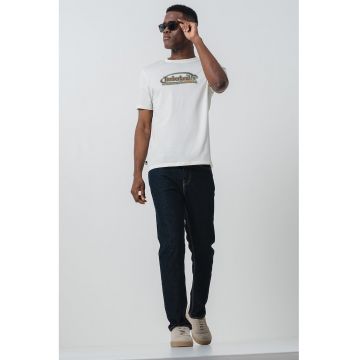 Tricou cu decolteu la baza gatului si imprimeu