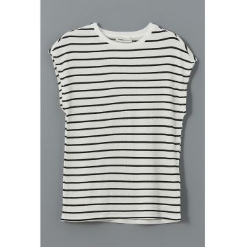 Tricou cu model in dungi
