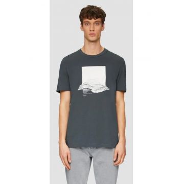 Tricou barbati cu maneca scurta - imprimeu in partea din fata si croiala Regular Fit - Gri inchis