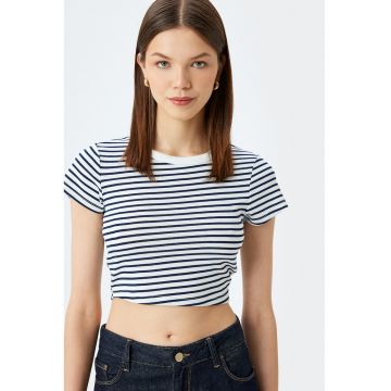 Tricou crop cu dungi