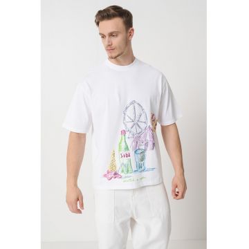 Tricou cu decolteu la baza gatului si imprimeu
