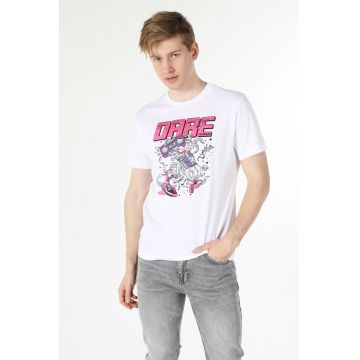 Tricou cu decolteu la baza gatului si imprimeu grafic