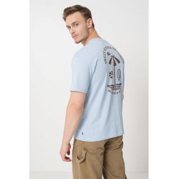 Tricou cu decolteu la baza gatului si imprimeu pe spate