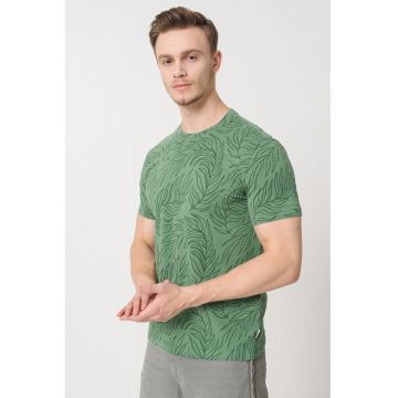 Tricou cu imprimeu grafic