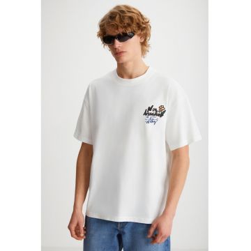 Tricou cu maneci cazute si imprimeu grafic pe partea din spate
