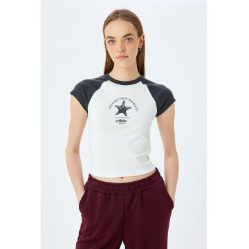 Tricou cu maneci raglan