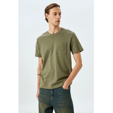Tricou din bumbac cu decolteu la baza gatului si model uni