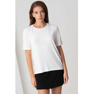 Tricou lejer cu model uni