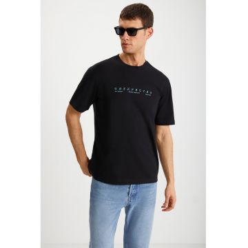 Tricou regular fit cu imprimeu text