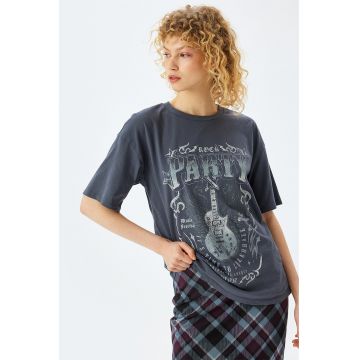 Tricou supradimensionat din bumbac cu imprimeu grafic