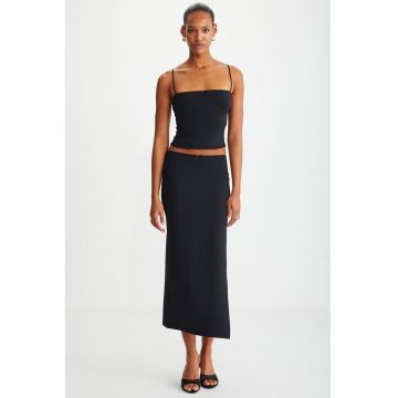 Top crop cu model uni si detaliu cu funda Sinead