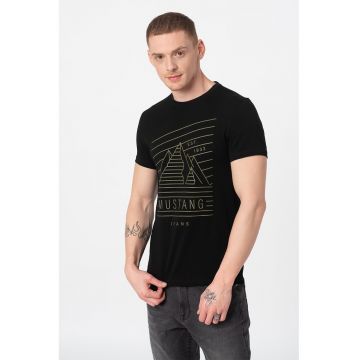 Tricou cu decolteu la baza gatului Aaron