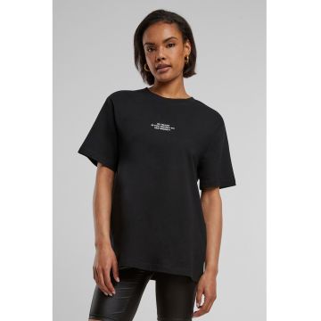 Tricou cu decolteu la baza gatului si imprimeu pe partea din spate