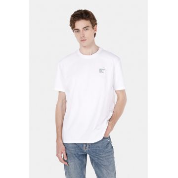 Tricou cu decolteu la baza gatului si imprimeu pe partea din spate