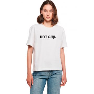 Tricou cu decolteu la baza gatului si imprimeu text