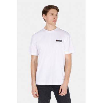 Tricou cu decolteu la baza gatului si imprimeu