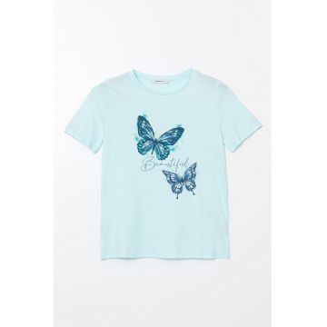 Tricou cu imprimeu si decolteu la baza gatului