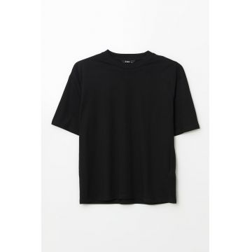 Tricou din amestec de bumbac cu decolteu la baza gatului