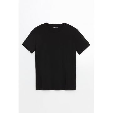Tricou din amestec de modal cu decolteu la baza gatului