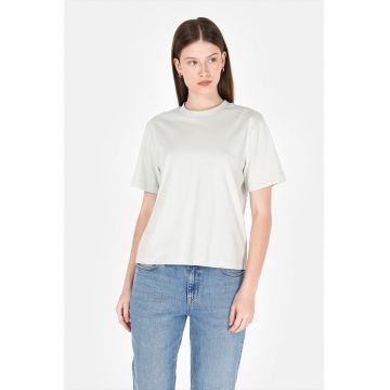 Tricou din bumbac cu decolteu la baza gatului