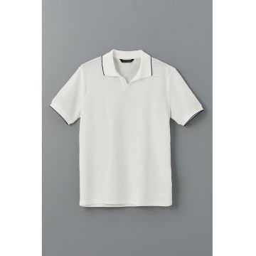 Tricou polo cu accente in dungi